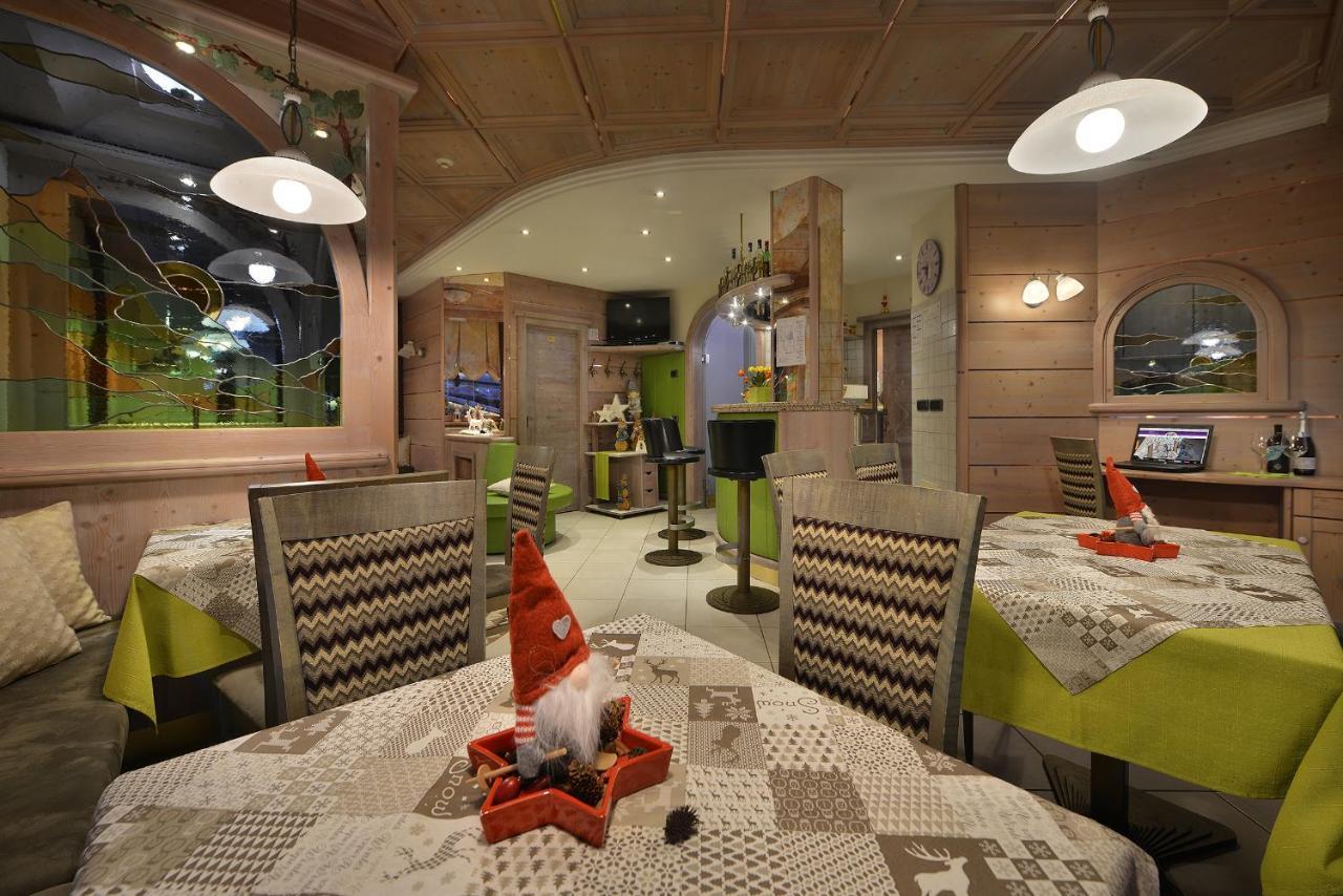 Hotel Piccolo Mondo Livigno Exterior foto